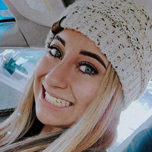 Meet your Posher, Yadi